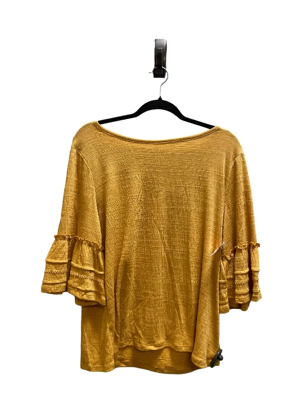 Top Long Sleeve By Cable And Gauge In Yellow, Size: Xl