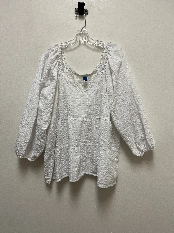 Top Long Sleeve By Old Navy In White, Size: 3x