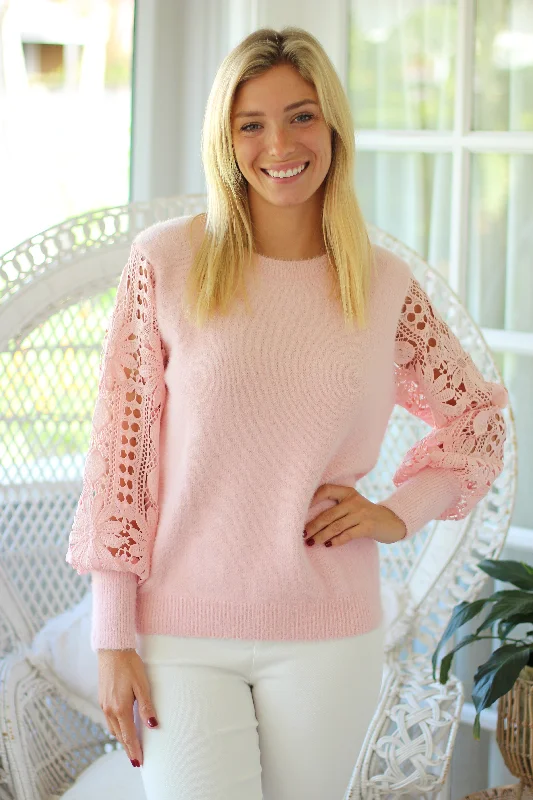 Chantilly Lace Knit - Strawberry Cream