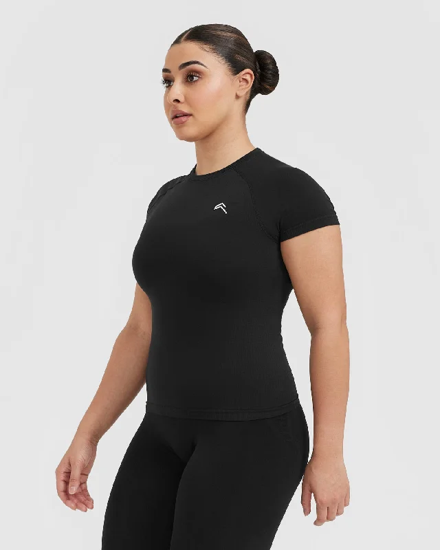 Go To Seamless Fitted Top | Black