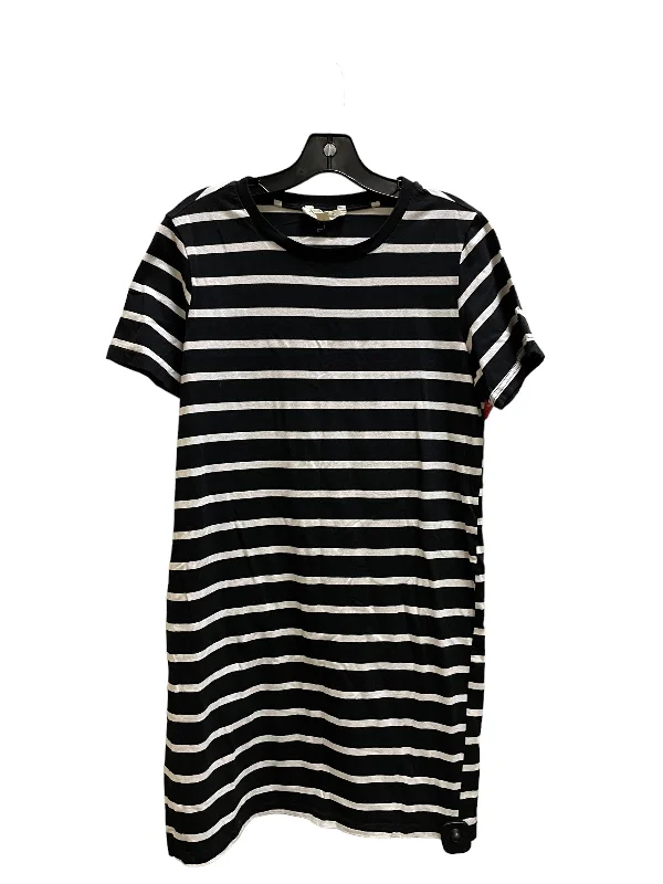 Dress Casual Short By Clothes Mentor In Striped Pattern, Size: S